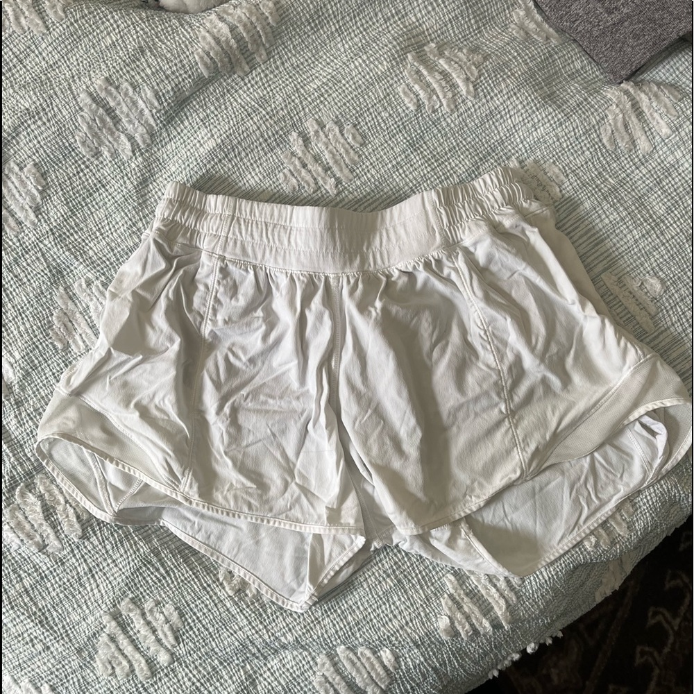 lululemon hotty hot shorts